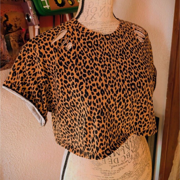 Leopard Y2k Indie Sleaze Trashy Distressed Crop Top - Picture 2 of 5